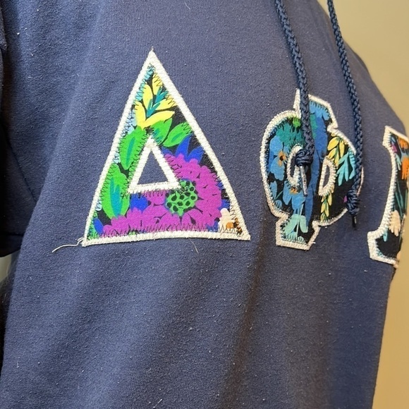 Women’s Delta Phi Epsilon Vera Bradley Sweatshirt - Picture 6 of 8